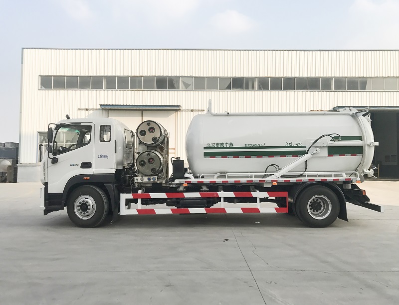 BSZ5183GXWLNG吸污车