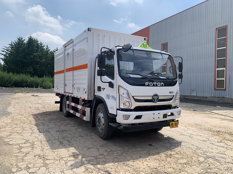 BSZ5125XZWC6B杂项危险物品厢式运输车
